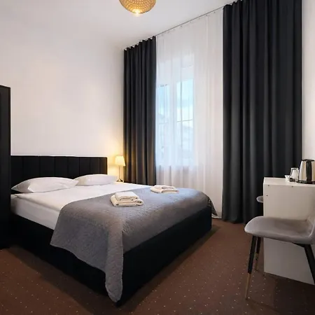 Mazowiecki Wow Hotel *