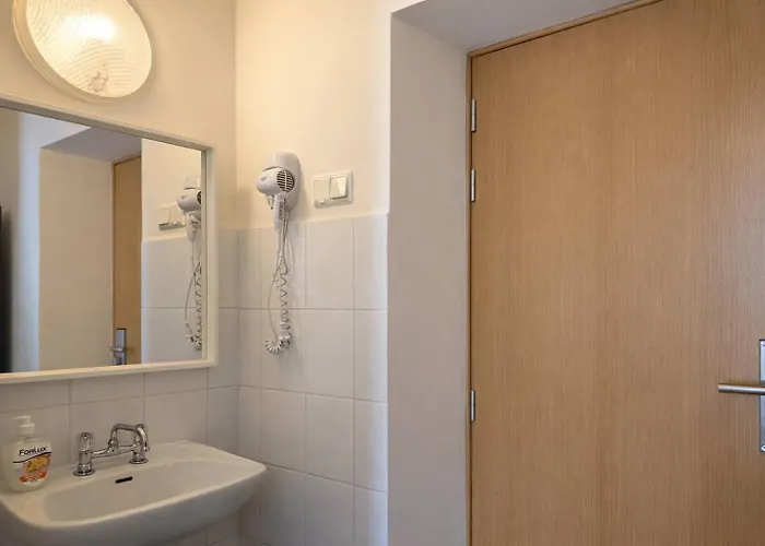 酒店 Mazowiecki Wow *