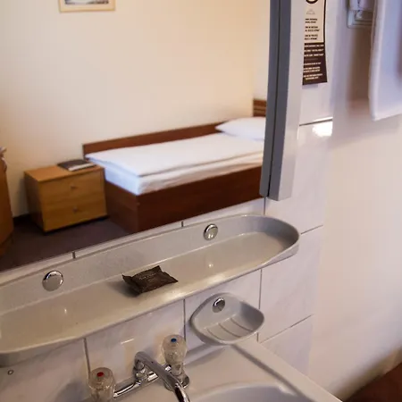 Mazowiecki Wow Otel Varşova