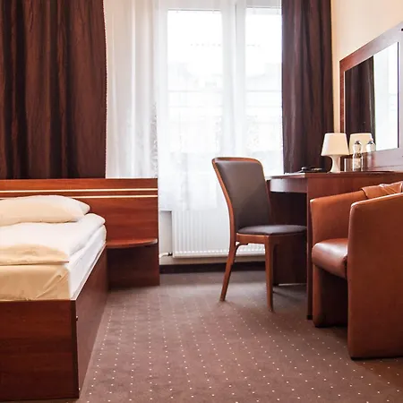 Mazowiecki Wow Hotel *