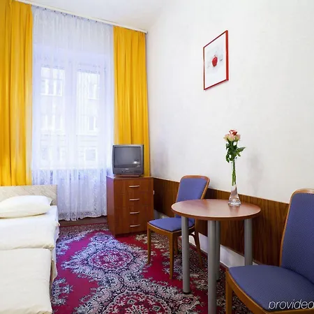 Otel Mazowiecki Wow Varşova