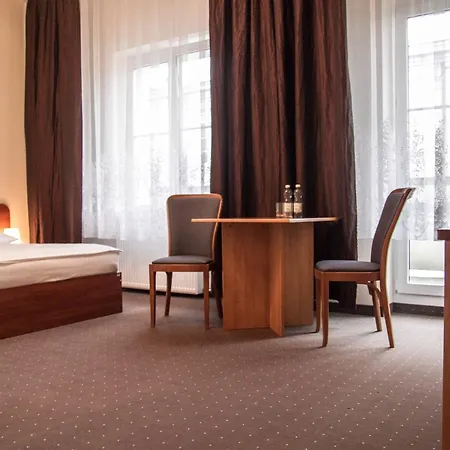 Mazowiecki Wow Otel Varşova