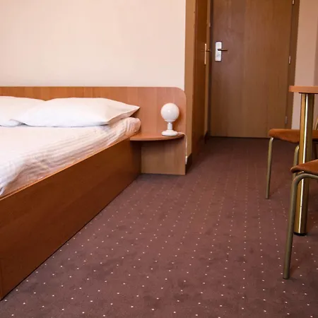 Otel Mazowiecki Wow Varşova