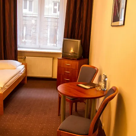 Mazowiecki Wow Otel Varşova